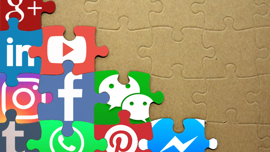 Social media wiki commons